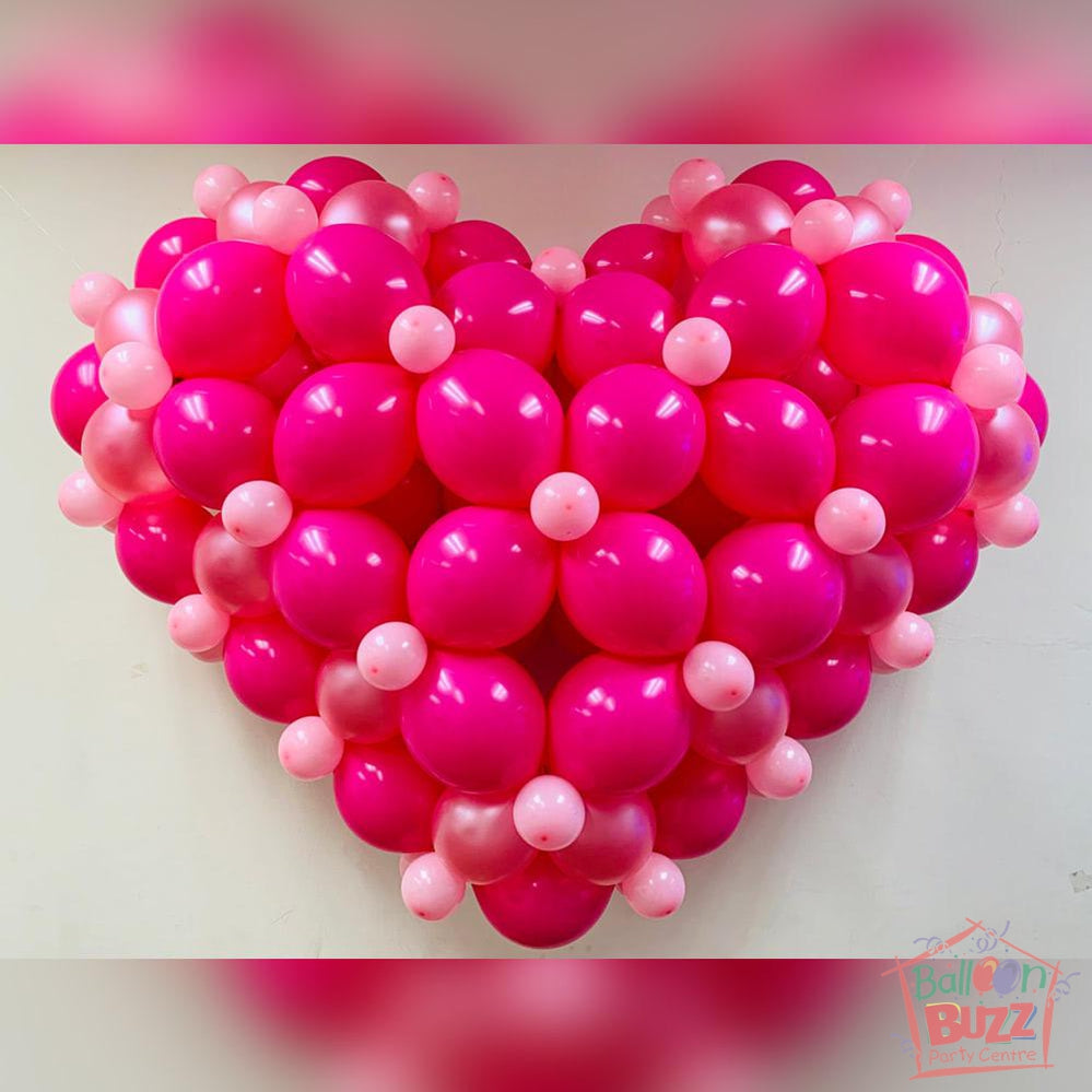 Giant Heart Backdrop – Balloon Buzz Party Centre