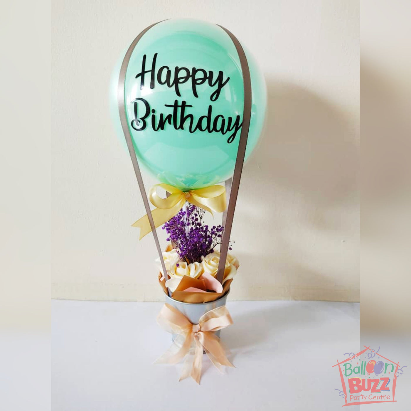10in Clear Bubble Hot Air Bouquet with Flowers