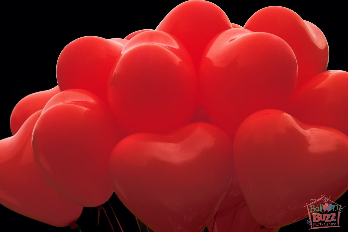 20 Heart-Shaped Helium-Filled Latex Balloons